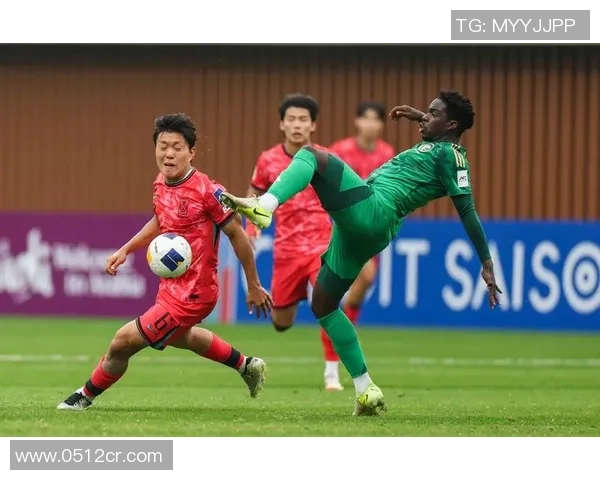 2015年中国国家足球队与沙特阿拉伯队精彩对决回顾与分析 2015年中国国家足球队与沙特阿拉伯队精彩对决回顾与分析